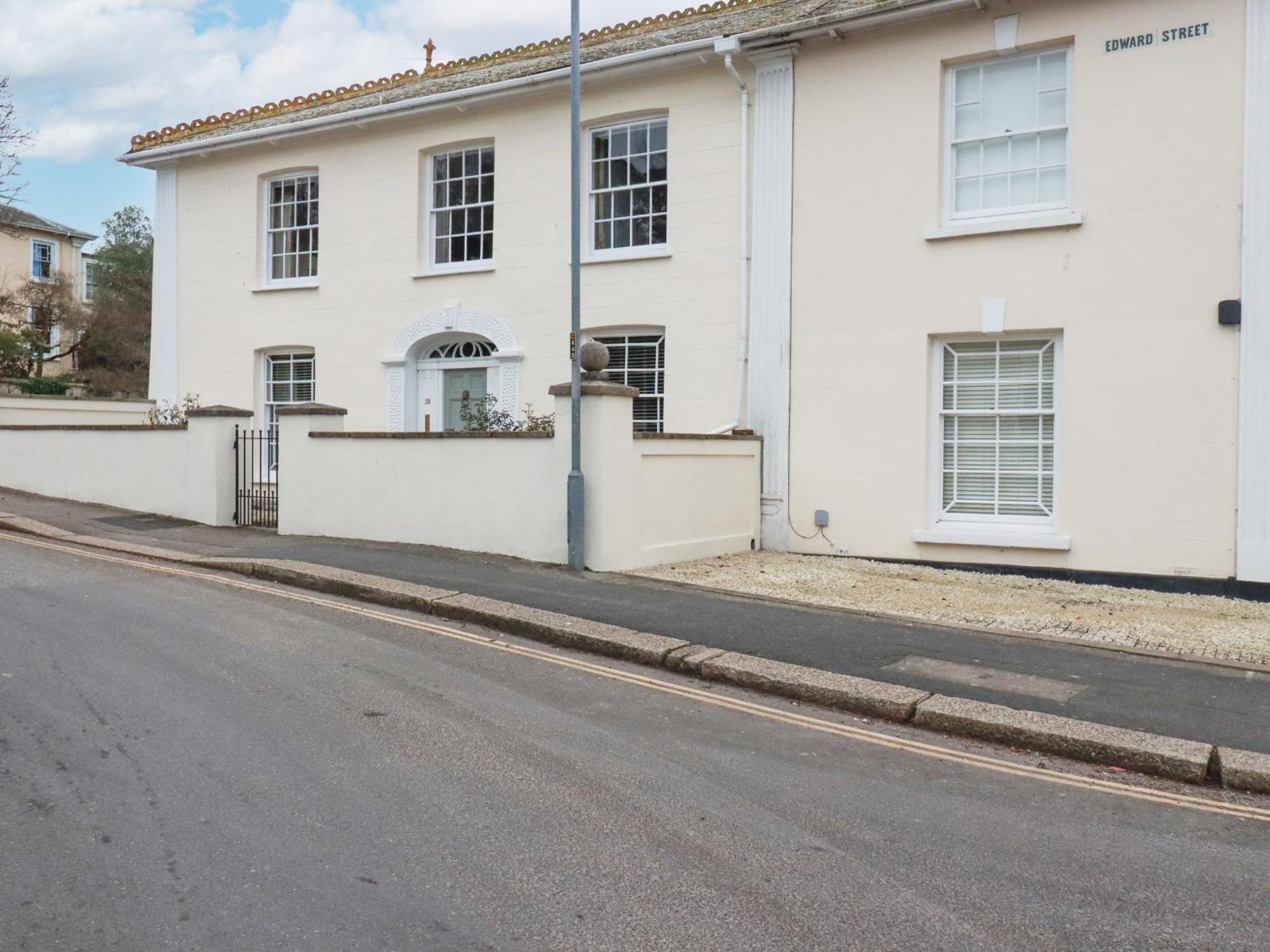 Rhondda House Holiday home Truro
