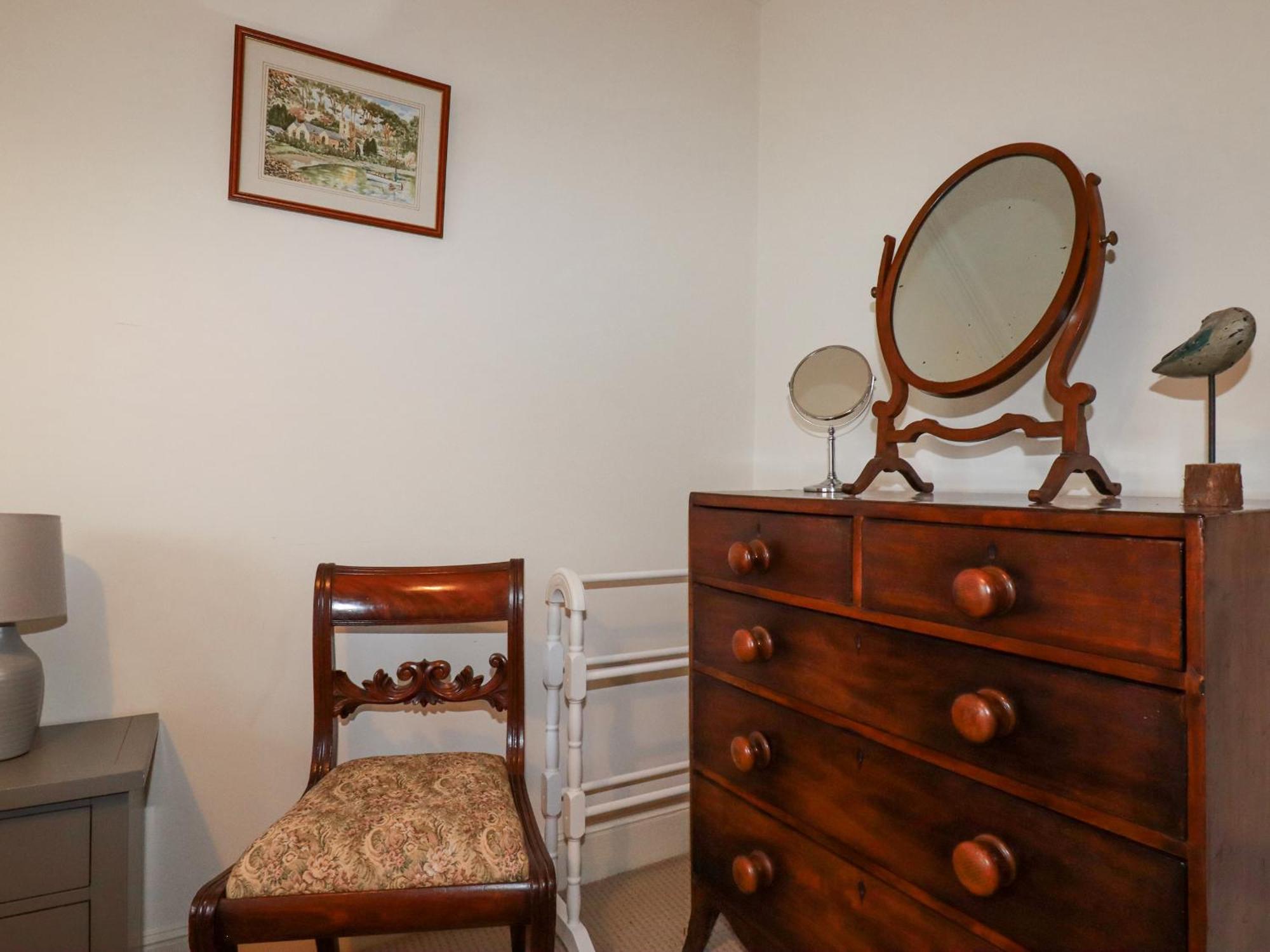Holiday home Rhondda House *