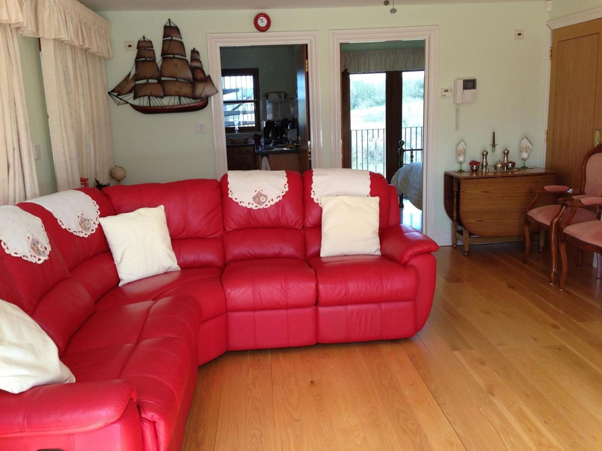 In - Bluebell With Separate Lounge Area * Truro