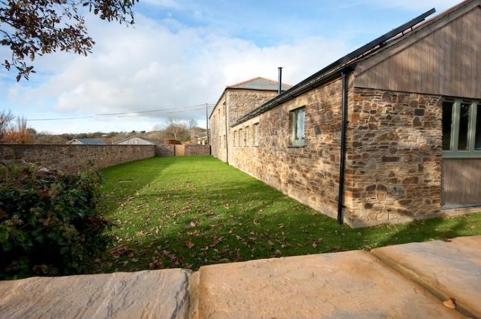 Holiday home The Old Dairy At Tregavethan 48555