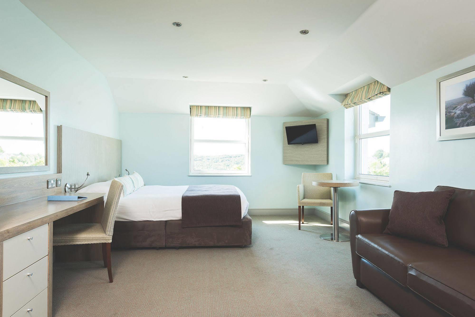 Inn County Arms 4*