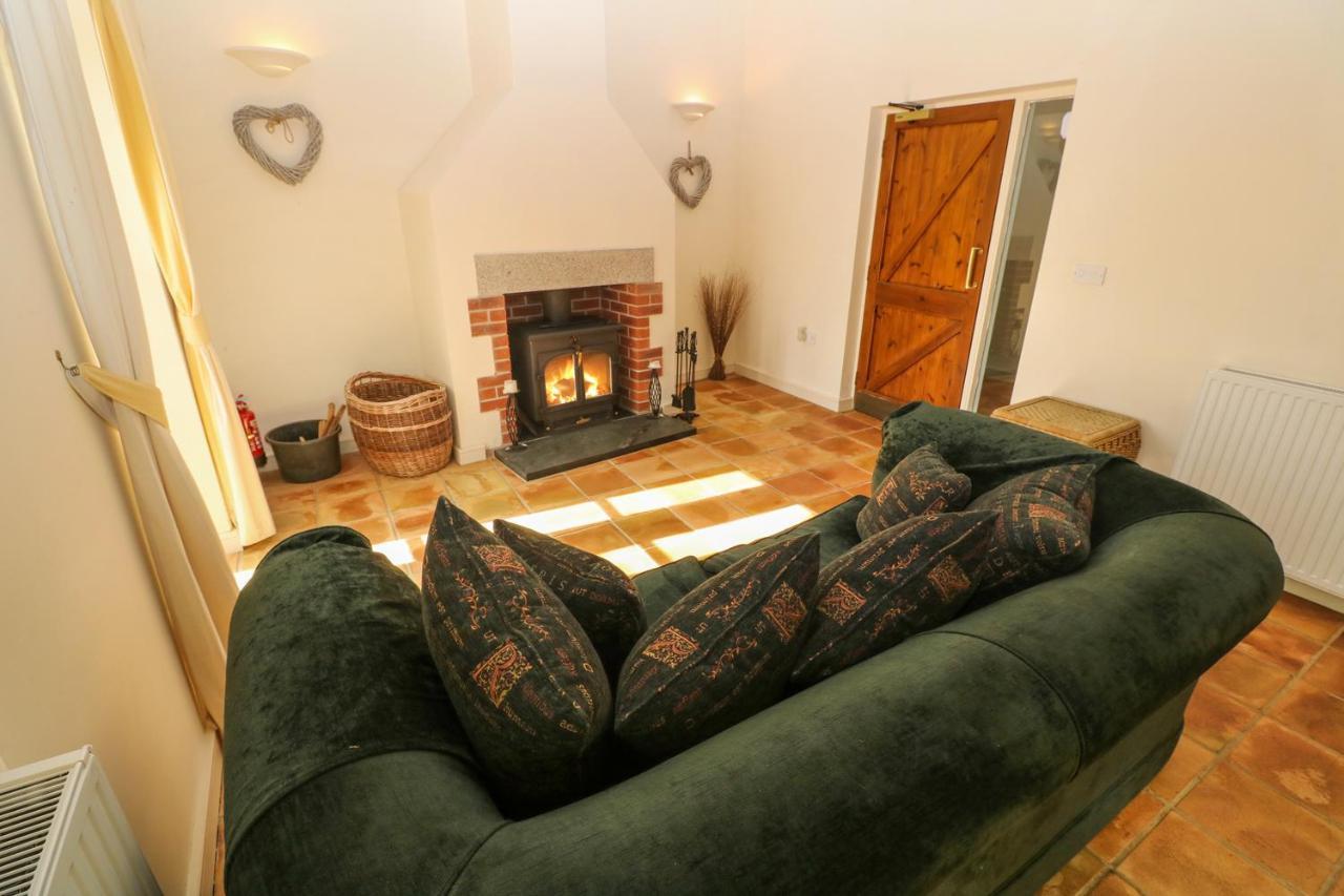 Tregoninny Vineyard And Woodland Holiday home *