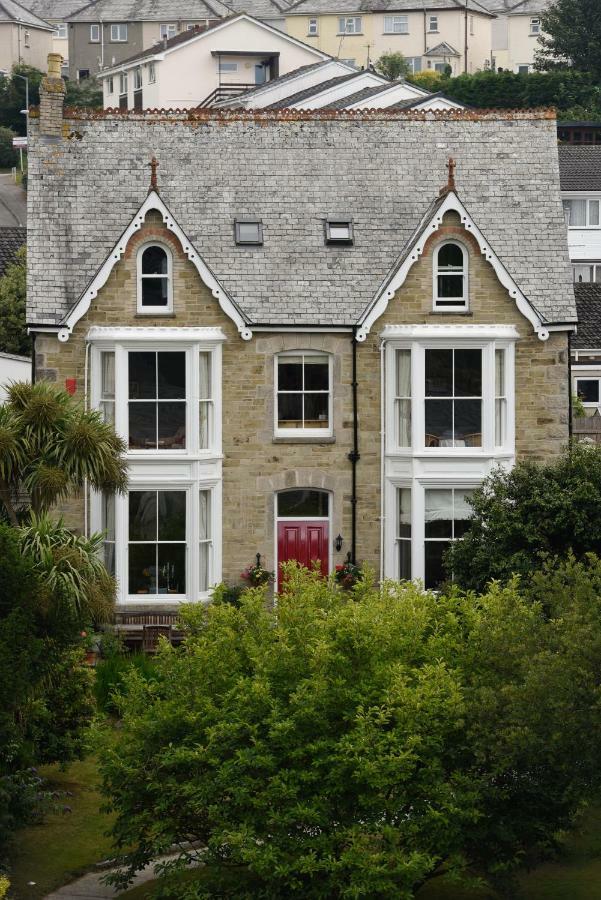 Bed & Breakfast Cliftons 3*