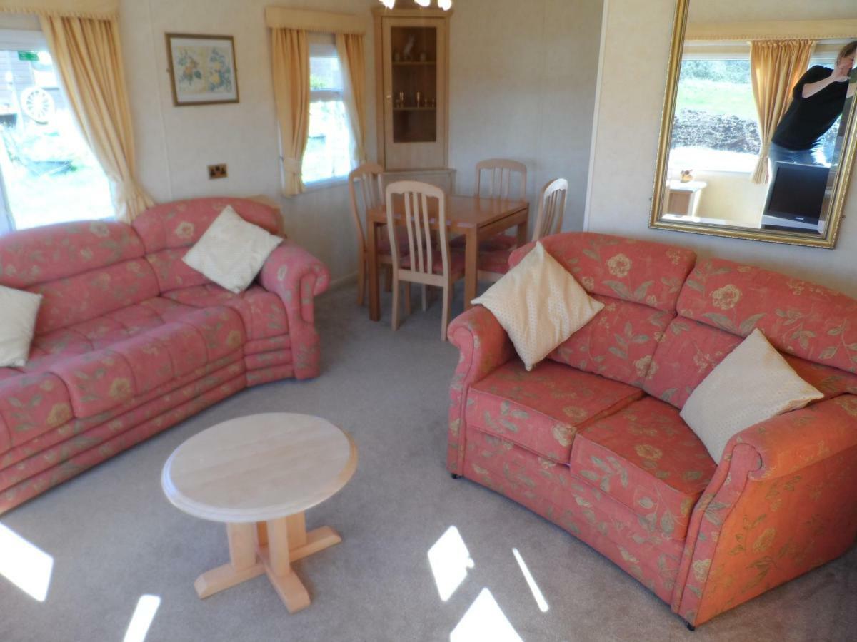 Luxury Mobile Near Perranporth Situated On A Quiet Farm *