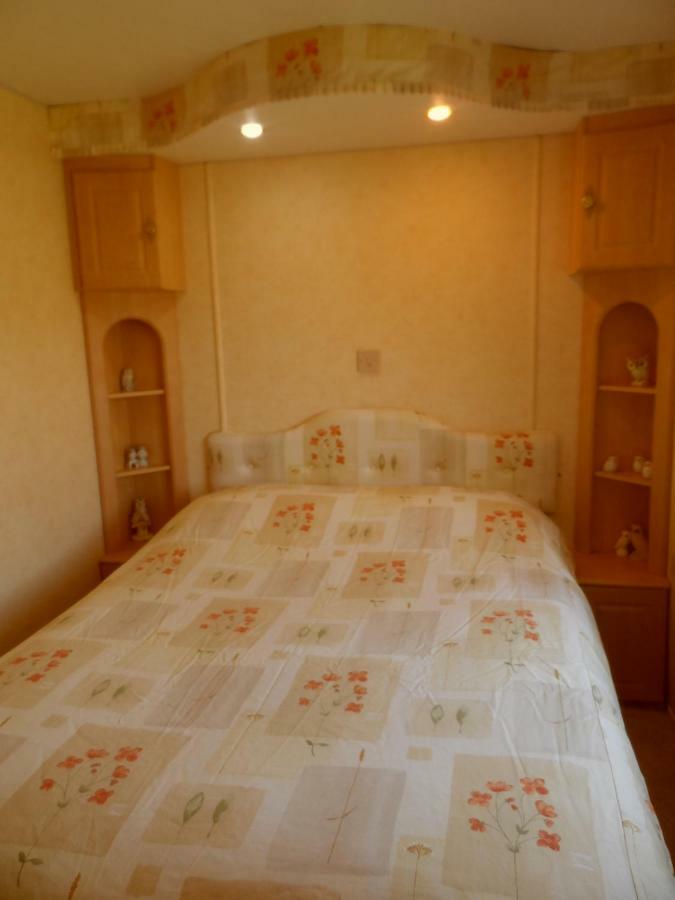 Luxury Mobile Near Perranporth Situated On A Quiet Farm *
