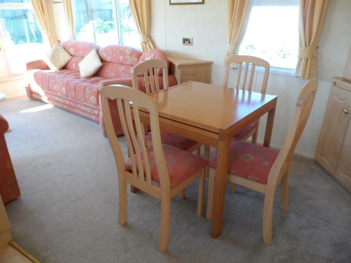 Luxury Mobile Near Perranporth Situated On A Quiet Farm *