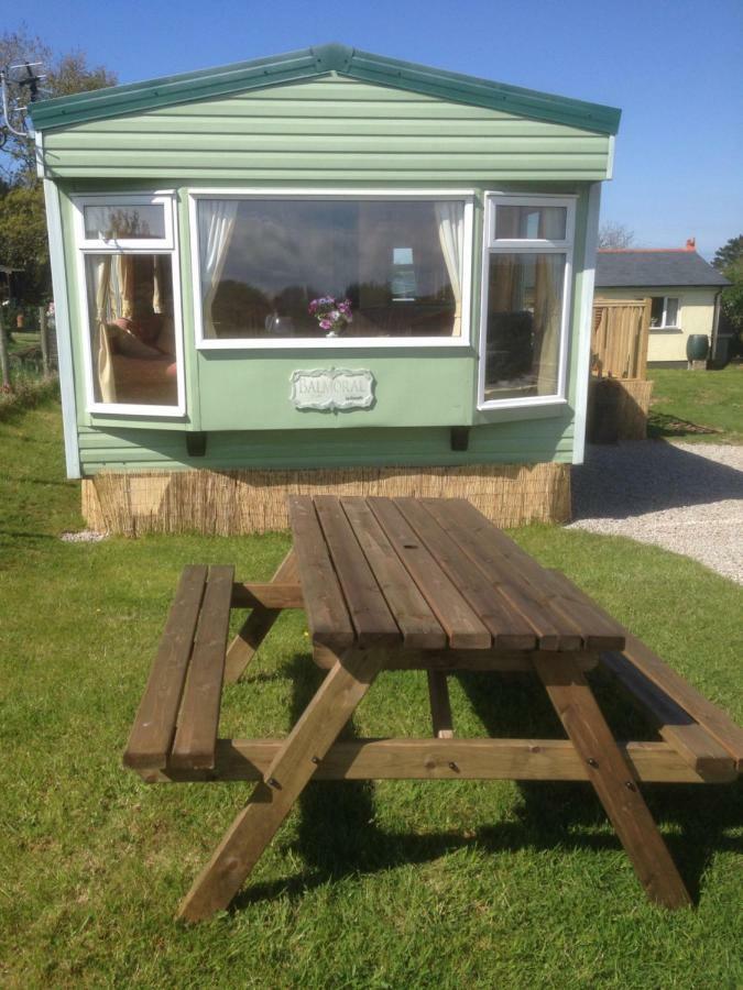 Luxury Mobile Near Perranporth Situated On A Quiet Farm *
