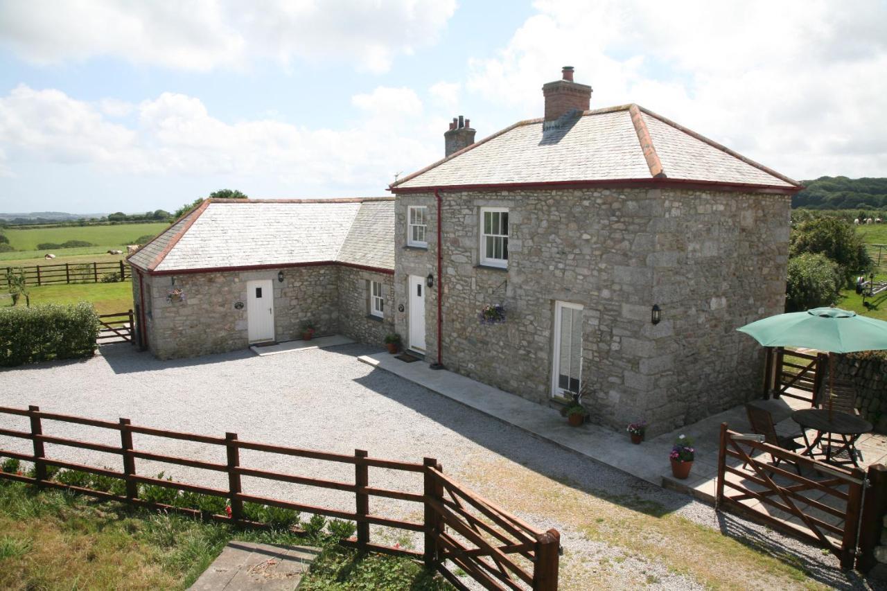Gadles Farm Cottages Holiday home *