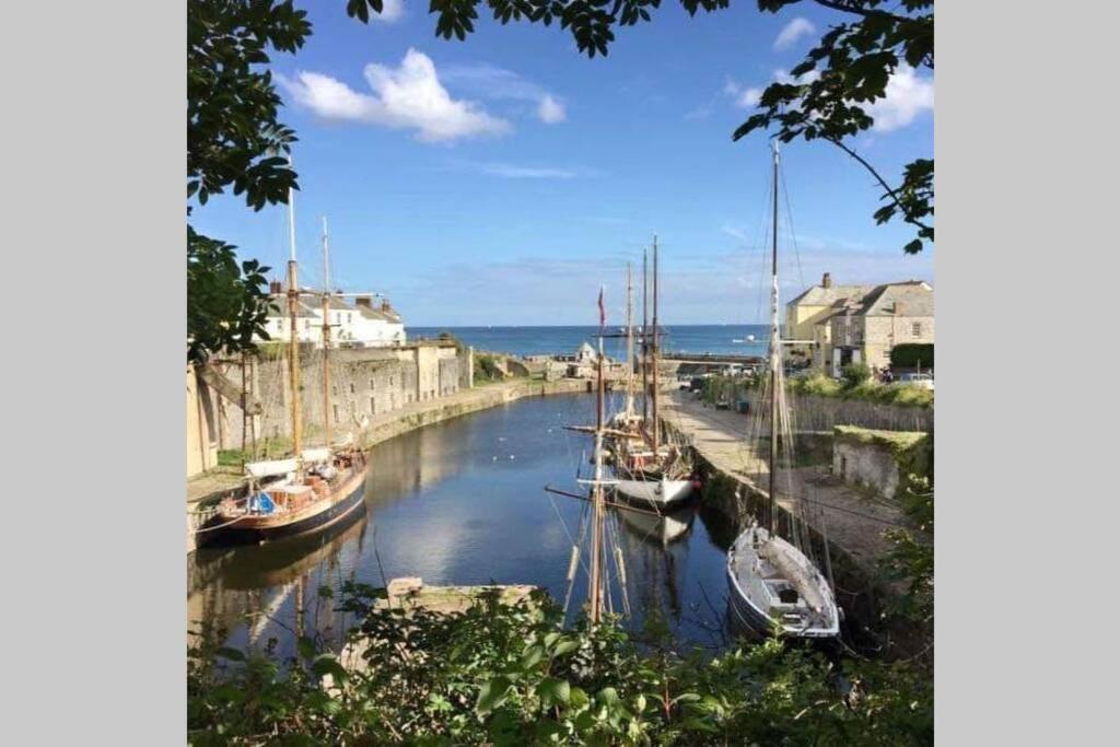 Stunning Cosy Barn In Peaceful Rural Cornwall Holiday home Truro