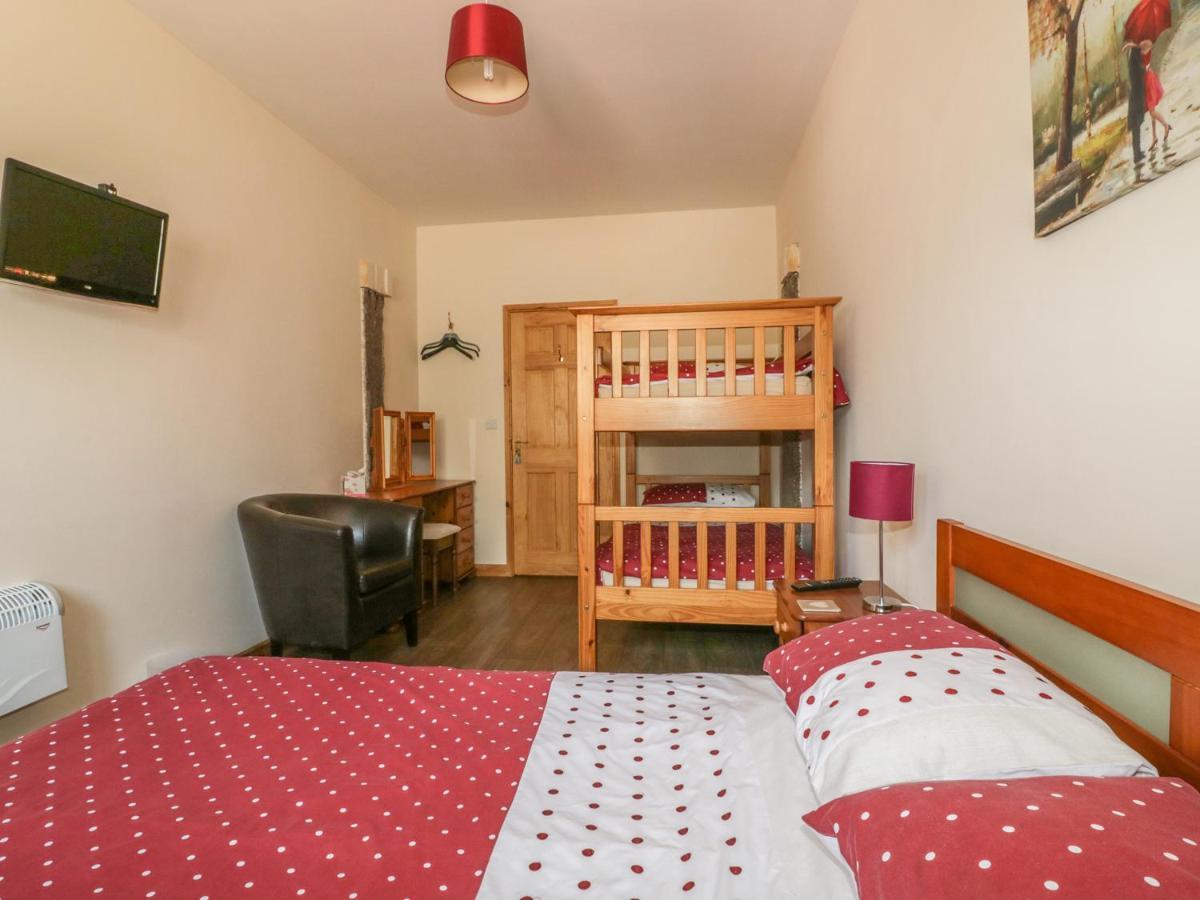 Holiday home Garras Barn *